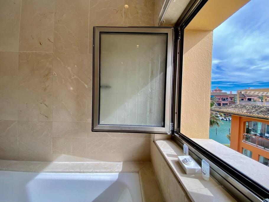 Yolo Spaces - Sotogrande Sea View Penthouse San Roque  Eksteriør billede