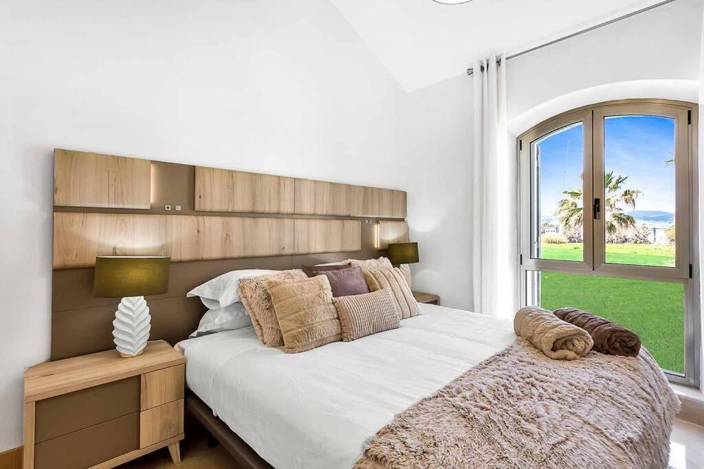 Yolo Spaces - Sotogrande Sea View Penthouse San Roque  Eksteriør billede